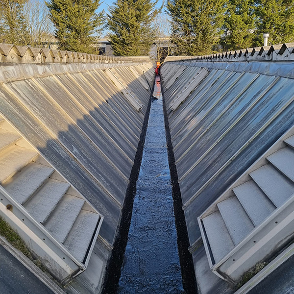 Industrial Gutter Joints